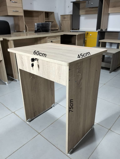 Table Scolaire Avec Coffret 60cm